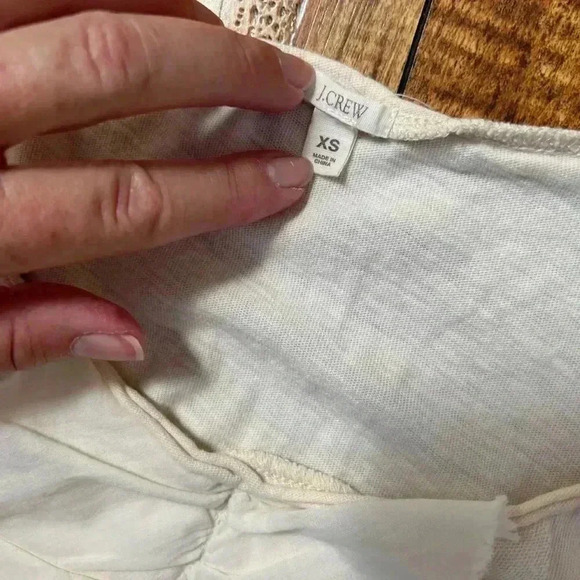 J. crew cream ruffled tank XS - Picture 4 of 6